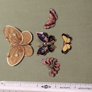 LOT of vintage butterfly brooches